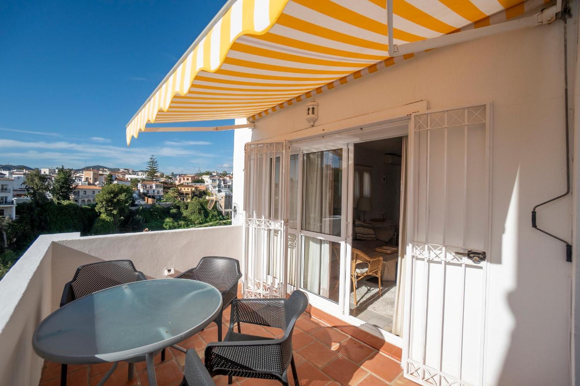 Residensol 13 Menyber Apartment Nerja Exterior foto